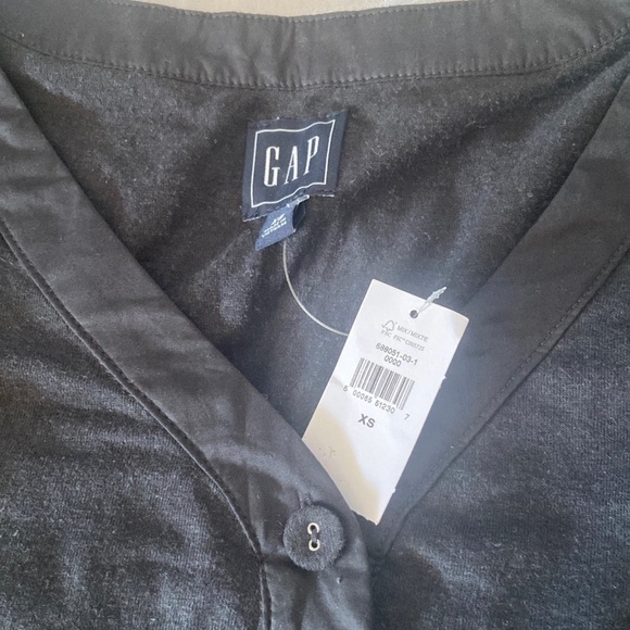 Top - Picture 2 of 3